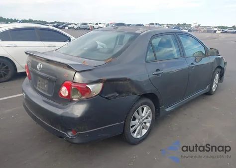 2010 Toyota Corolla S z USA, uszkodzony, nr VIN 2T1BU4EEXAC224652